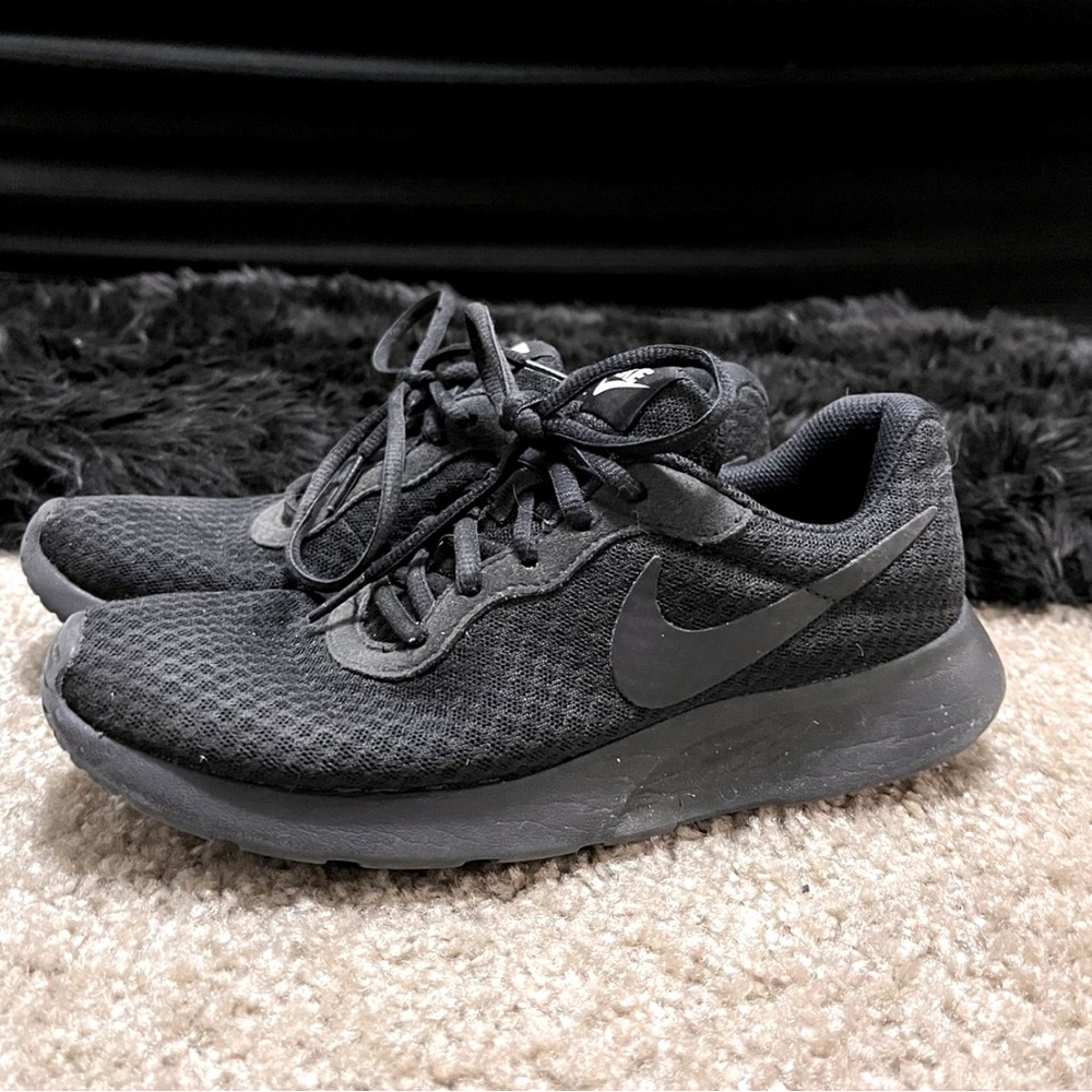 Nike Tanjuns